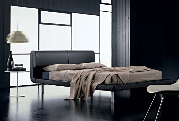 Letto Matrimoniale Contenitore Sollevato Da Terra