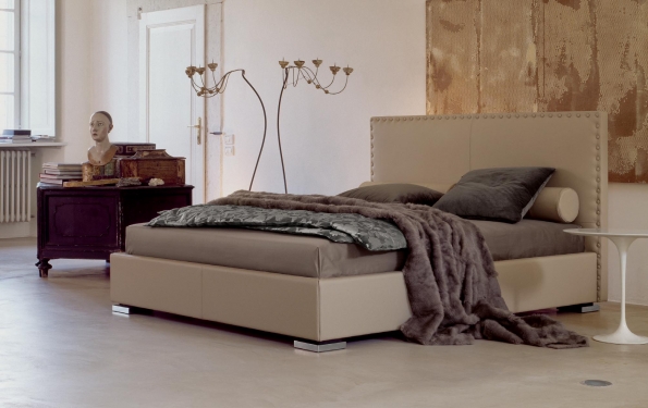 Ludwing letto matrimoniale in pelle